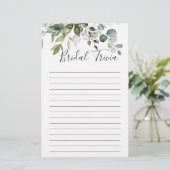 エレガントなユーカリグリーンの花嫁シャワーゲーム (スタンド正面)