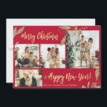 エレガントなレッドゴールドの4枚写真コラージュクリスマスカード<br><div class="desc">エレガントでモダンな偽のゴールドの植物の葉をあしらったカーマイン・レッドの4枚写真コラージュのクリスマス・ホリデーカード。このフェスティブでミニマルな、ちょっとした不思議な4枚の写真のホリデーカードのテンプレートは、きれいな写真のコラージュ、偽のゴールドの箔の植物の葉、ウィンターベリーを特徴とし、メリークリスマスとハッピーニューイヤーと書かれています。「メリークリスマスとハッピーニューイヤー」のメッセージは、美しいタイポグラフィーで、カーマイン・レッドの背景にゴールドの手書きのブラシスクリプトフォントで書かれています。裏側には、ゴールドのフレームと偽のゴールドのグリッターの葉の配置が赤くプリントされた、1枚の水平写真があります。このクリスマスとホリデーシーズンに、家族や友人への素敵な記念品です。</div>