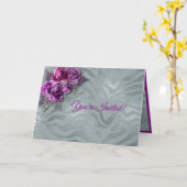 エレガントなロマンチックパープルローズ＆シルバー招待状 カード (黄色い花)