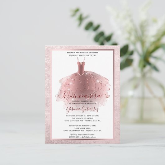 エレガントなローズゴールドのキンセアニエラドレス ポストカード (スタンド正面)