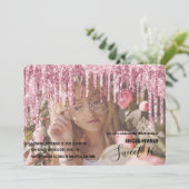 エレガントなローズゴールドのグリッターがスウィート16に滴る 招待状 (スタンド正面)