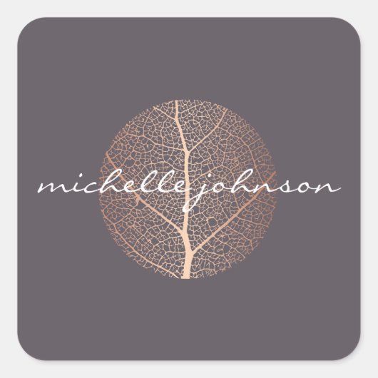 エレガントなローズゴールドの葉のロゴ（紫） スクエアシール (正面)