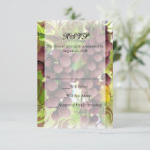 エレガントなワインボトルパープルグレープスウェディングスモールRSVP 出欠カード (スタンド正面)