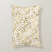 エレガントなヴィンテージ ダマスク ゴールド ホワイト サッカークッション アクセントクッション (正面(垂直))