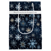 エレガントなヴィンテージ ブルー スノーフレーク ホリデー ミディアムペーパーバッグ (裏面)