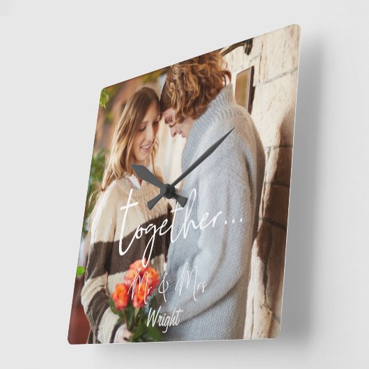エレガントな二人 Mr & Mrs フォトパーソナライズド スクエア壁時計 (傾斜)