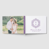 エレガントな伝統紋章 紫色の結婚式  ゲストブック (全面)