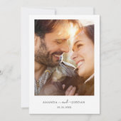 エレガントな写真とタイポグラフィの結婚式招待状 招待状 (正面)