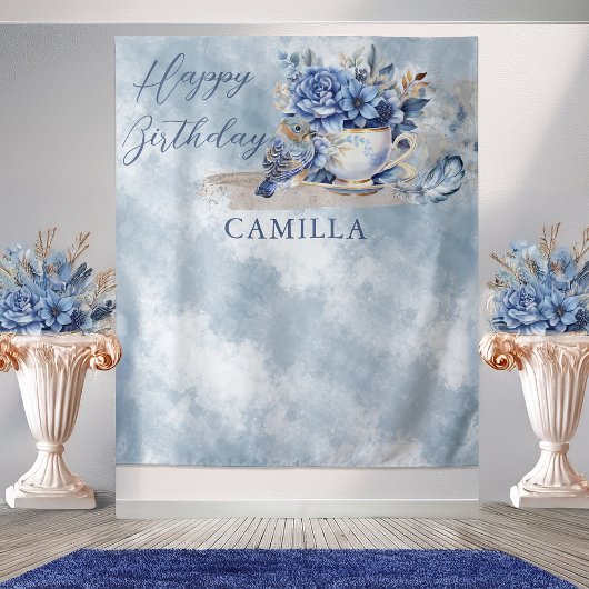 エレガントな冬の花のティーカップ ハッピーバースデー タペストリー
