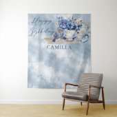 エレガントな冬の花のティーカップ ハッピーバースデー タペストリー (インサイチュ)