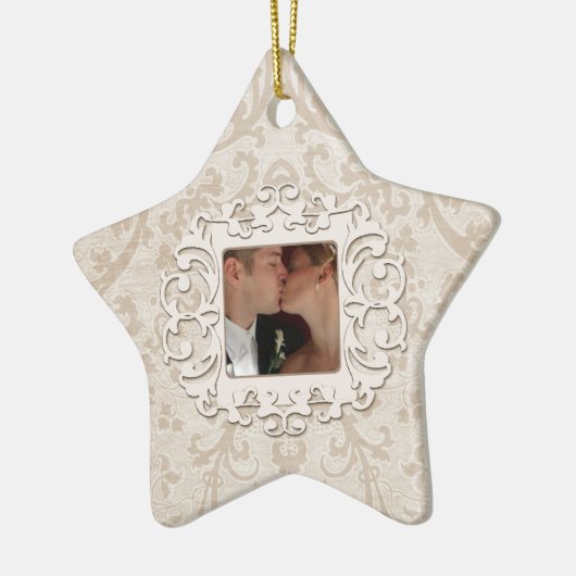 エレガントな初めてのクリスマスは一緒に写真を個人化します セラミックオーナメント (左)
