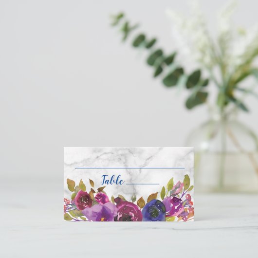 エレガントな大理石の水彩画の花の金ゴールドの結婚 プレイスカード (スタンド正面)