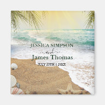 エレガントな太陽の光と青い海のビーチ