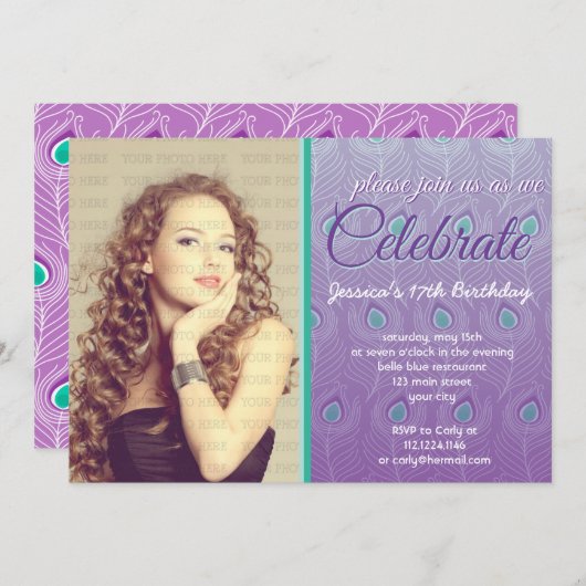 エレガントな孔雀は写真の誕生会に羽をつけます 招待状 (正面/裏面)