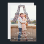 エレガントな季節の挨拶の写真カードGroupon シーズンカード<br><div class="desc">このエレガントな休日/クリスマスカードは背景の単語"季節の挨拶および明けましておめでとう"および写真の華美なレタリングを特色にします。 このデザインにモダンなねじれの上品そしてヴィンテージの感じがあります。</div>