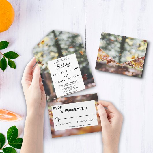 エレガントな春秋の花のウェディングオールインワン オールインワン招待状