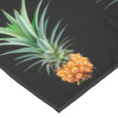 エレガントな最小主義のパイナップル|黒い背景 テーブルクロス (アングル)