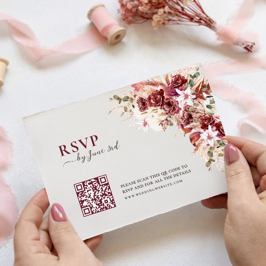 エレガントな水彩ブルゴーニュQRコード ウェディングRSVP 出欠カード