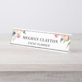 エレガントな水彩画のピンクの花の机の名札 デスクネームプレート (正面)