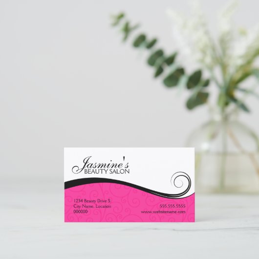 エレガントな渦巻のサロンのショッキングピンクの名刺 予約カード (スタンド正面)