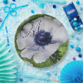 エレガントな白いアネモネのモノグラムパーティー ペーパープレート (パーティー)