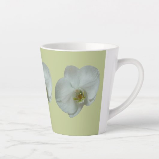 エレガントな白い蘭の花 ボタニカル カフェラテマグ (右)