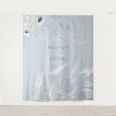 エレガントな白水彩の葉　ダスティーブルー タペストリー (正面)