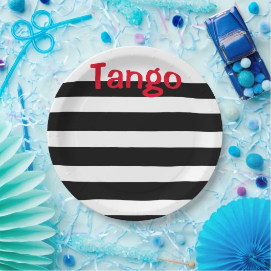 エレガントな白黒および赤のタンゴ ペーパープレート (パーティー)