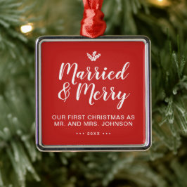 エレガントな私たちの初めてのクリスマス 結婚して楽しい 赤 メタルオーナメント