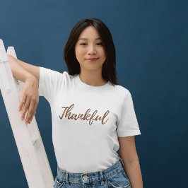 エレガントな秋の葉 Tシャツ
