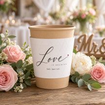 エレガントな筆記体 Love is Brewing ウェディング コーヒーカップ