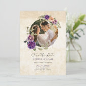 エレガントな紫と茶色のルスティック フラワー ウェディング 招待状 (スタンド正面)