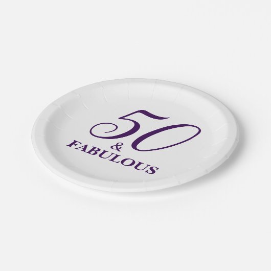 エレガントな紫色の第50誕生会の紙皿 ペーパープレート (アングル)