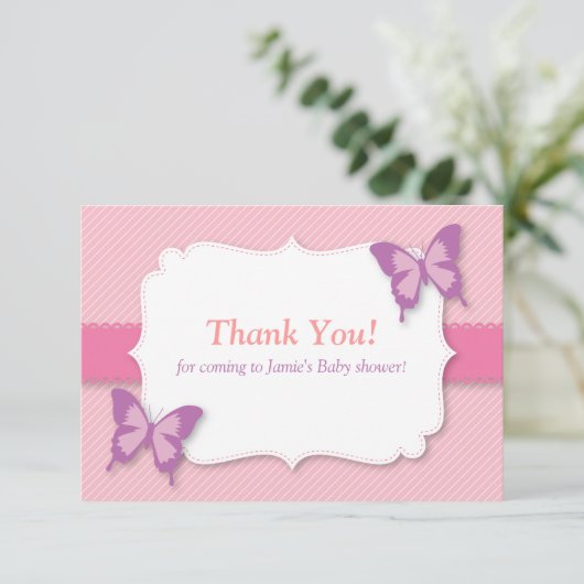 エレガントな紫色の蝶はベビーシャワー感謝していしています サンキューカード (スタンド正面)