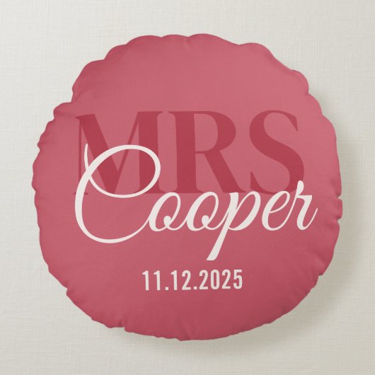 エレガントな結婚式のカップル名 赤とアイボリーカラー ラウンドクッション (正面)
