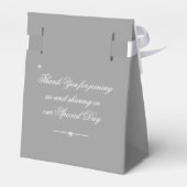 エレガントな結婚式の好意の名モダン前シック・グレー フェイバーボックス (裏面サイド)