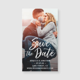 エレガントな結婚式の小さいセーブザデートマグネットの写真