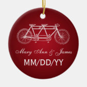 エレガントな結婚式の引き出物のタンデムバイクの赤 セラミックオーナメント (正面)