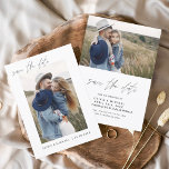 エレガントな結婚式の日付を保存する写真ミニマリスト セーブザデート<br><div class="desc">ウェディング表裏に写真が入った日付カードを保存する。Save the Dateカードには手で書いたモダン草書タイポグラフィが含まれエレガント、シンプルとミニマルモダンムな結婚式の日のお祝いの後に使用すシンプルる。</div>