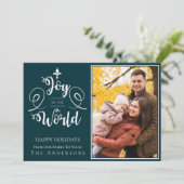 エレガントな緑のタイポグラフィ写真 喜びに満ちた世界へ シーズンカード (スタンド正面)