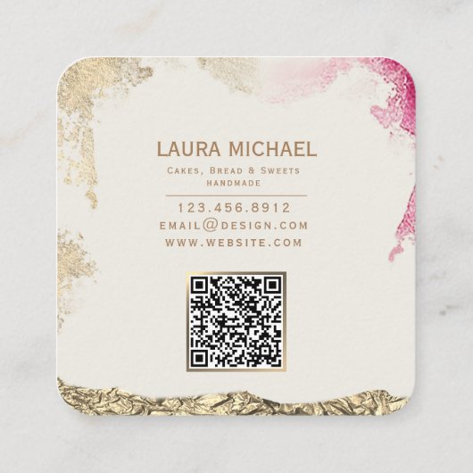 エレガントな花のケーキデザイン（ゴールドアクセント付き） スクエア名刺 (裏面)