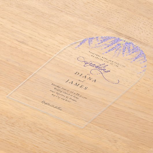 エレガントな花のラベンダーカリグラフィー結婚式 アクリル招待状 (レイダウン)