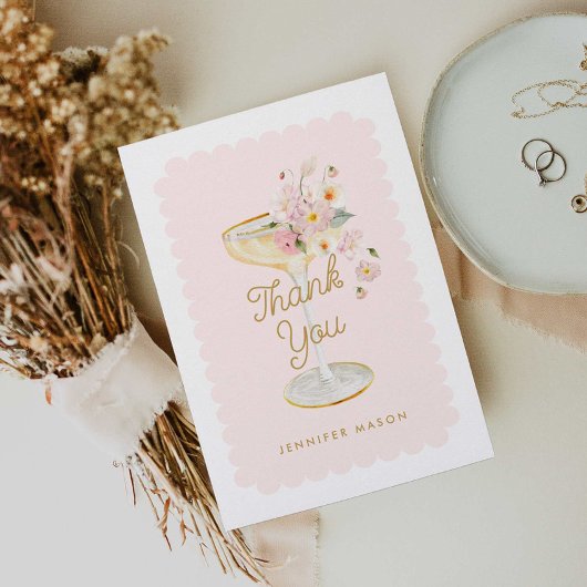 エレガントな花びらとプロセッコのブライダルシャワー サンキューカード