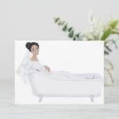 エレガントな花嫁がバスタブでリラックスするウェディングデザイン 招待状 (スタンド正面)