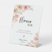 エレガントな花束をあなた自身で フローラルベイビーシャワー 台座サイン (正面)