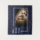 エレガントな花柄のカスタムファミリーフォトテキストブルー タペストリー (正面)