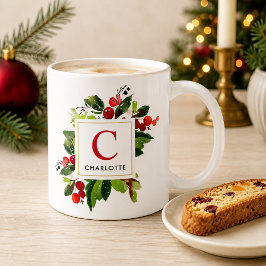 エレガントな赤いクリスマスのグリーンを使ったモノグラム コーヒーマグカップ
