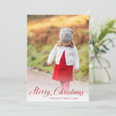 エレガントな赤いスクリプトの写真 現代のクリスマス シーズンカード (スタンド正面)