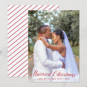 エレガントな赤いスクリプトの写真 現代の新婚夫婦のためのクリスマス シーズンカード