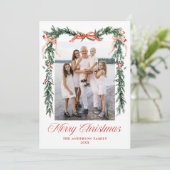 エレガントな赤いリボンのグリーンリース クリスマスの写真 シーズンカード (スタンド正面)